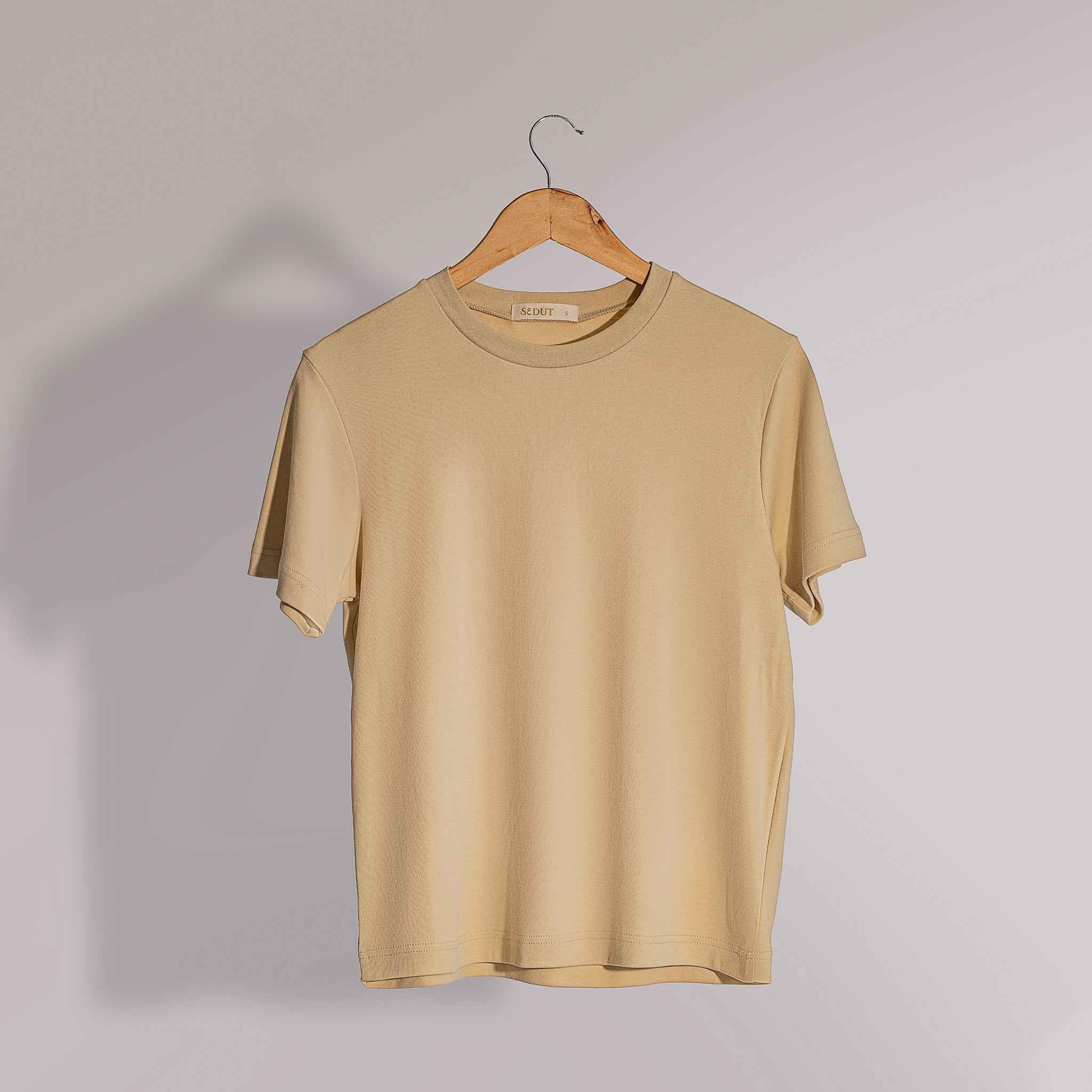 "Love Crew T-Shirt" - Modern Relax