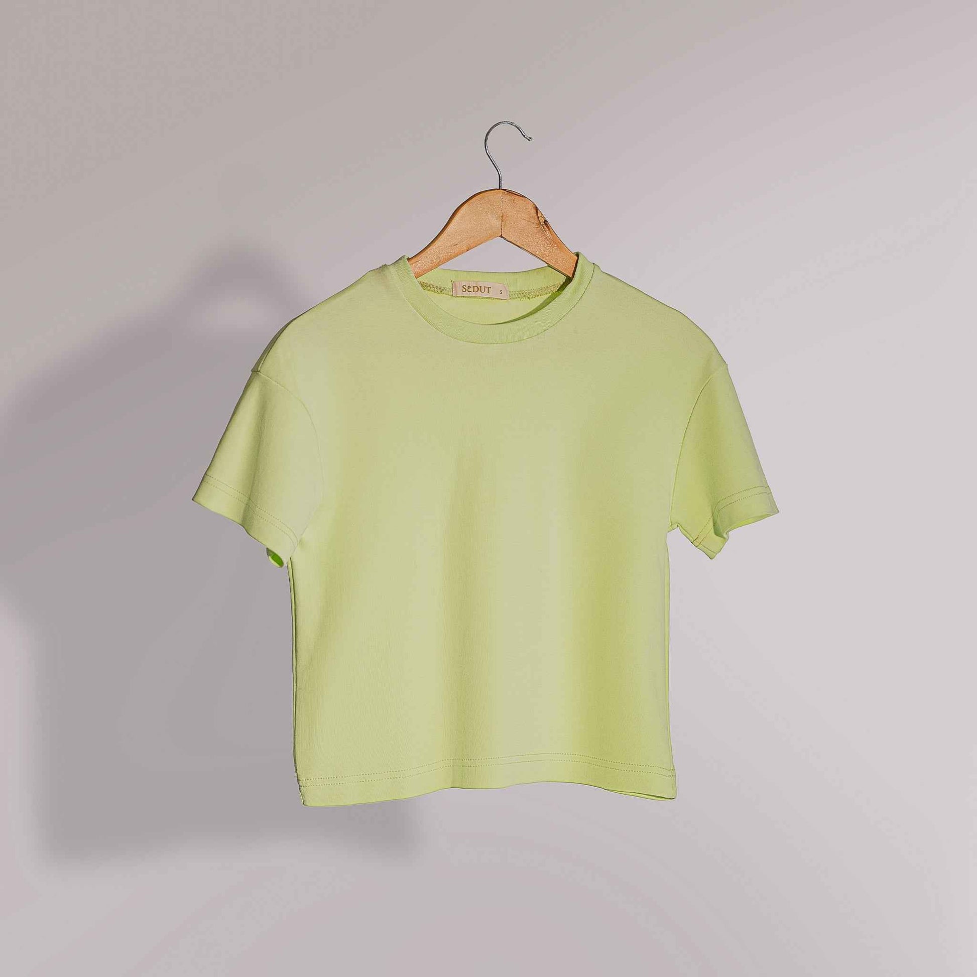 "Crop Luxe T-Shirt" - Breath Comfort Lime Cream