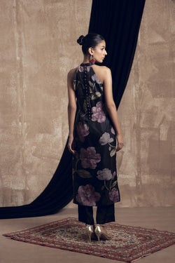 Noir Bloom (Copy)