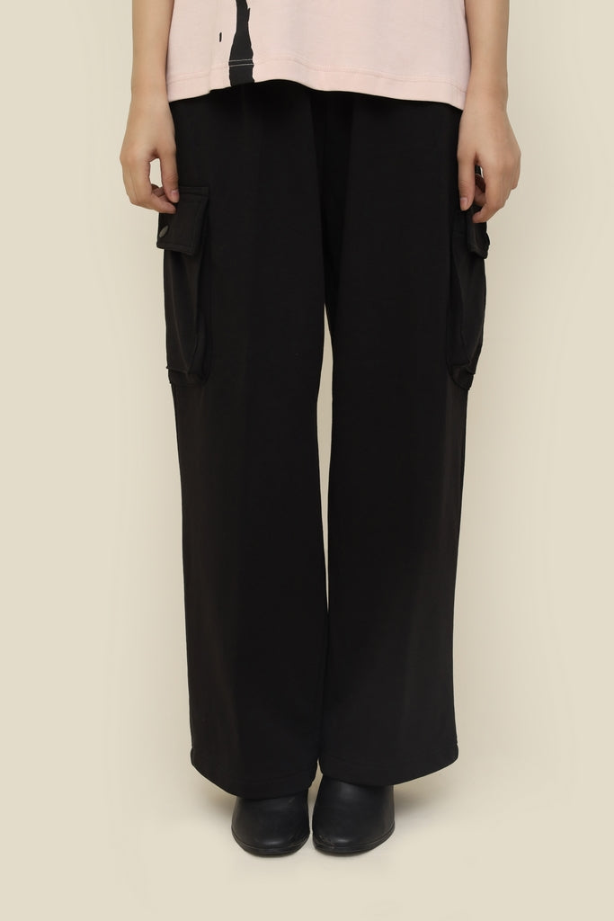 Essential Cargo Travels Caviar | Elevated Comfort in Motion