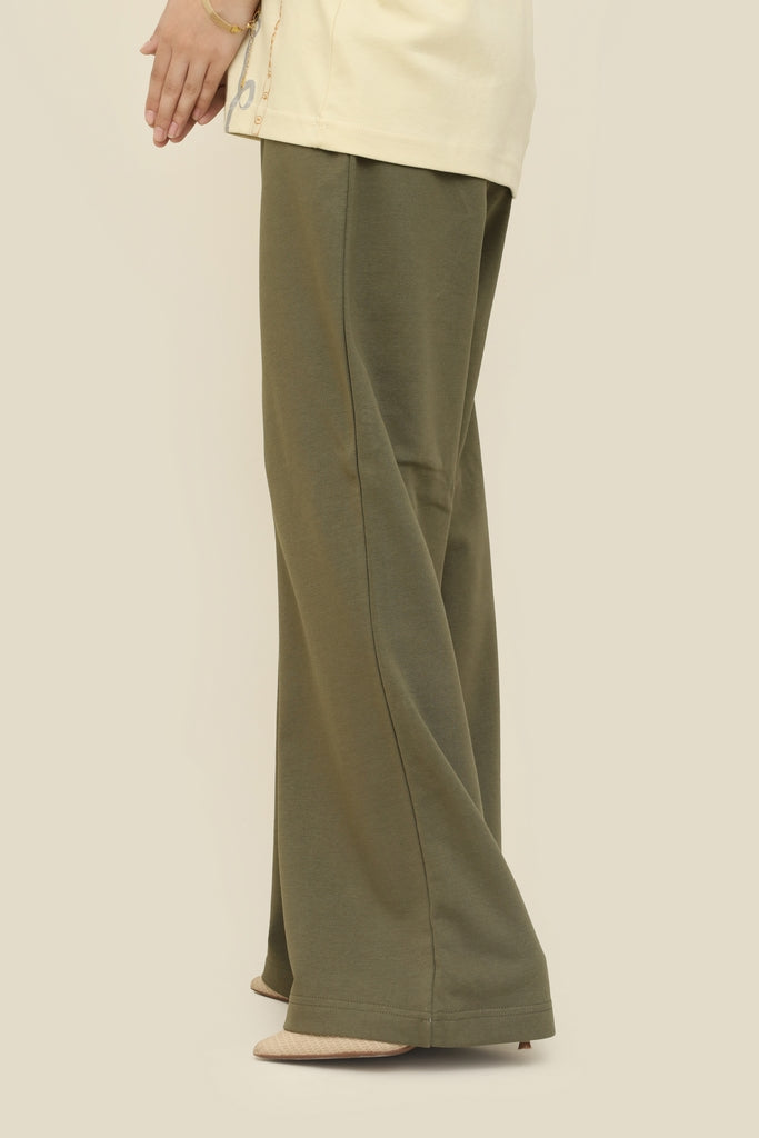 Wide-Leg Trouser Tea Leaf | Draped Icon Limited Edition