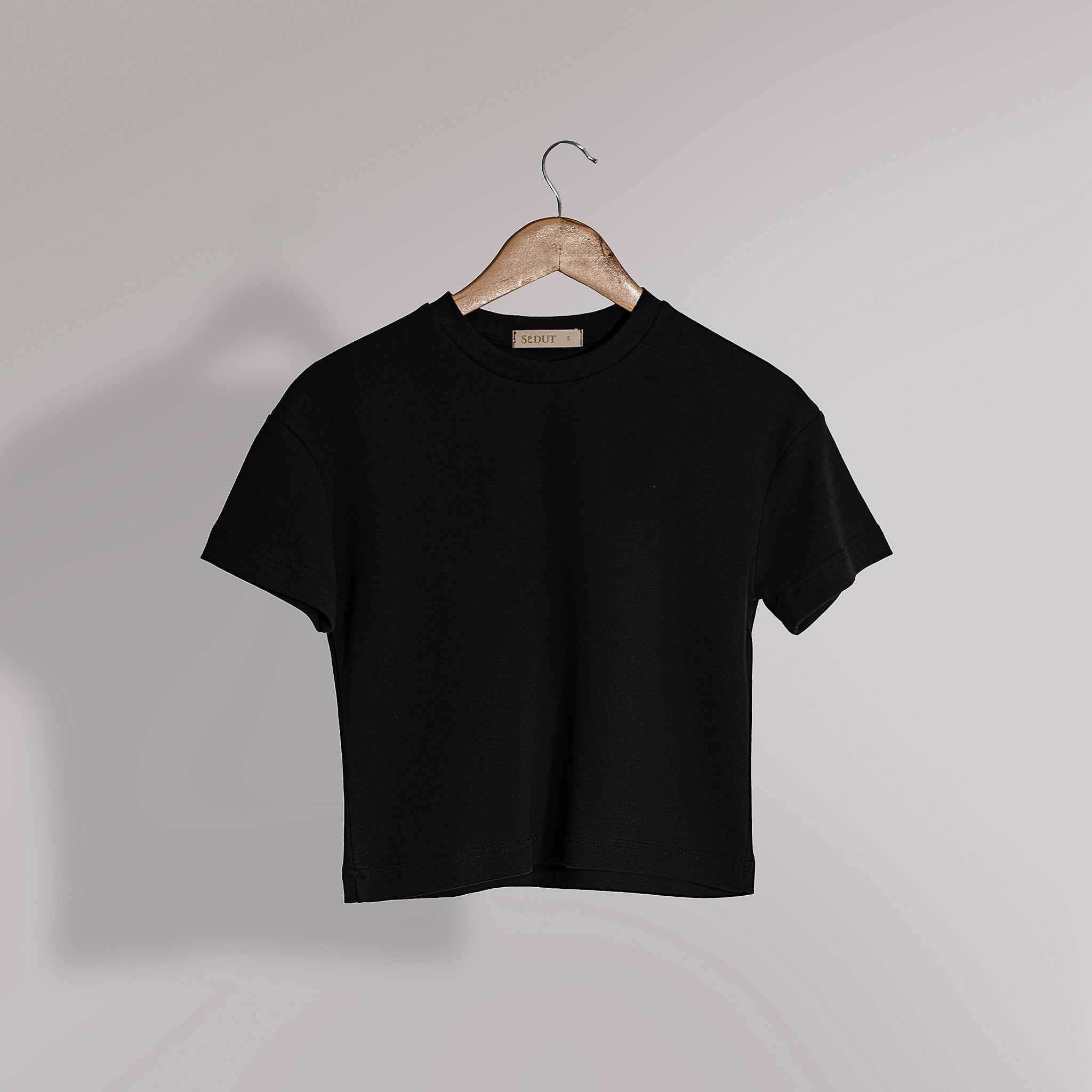 Crop Luxe T-Shirt Breathable Comfort Caviar - Sa'adut